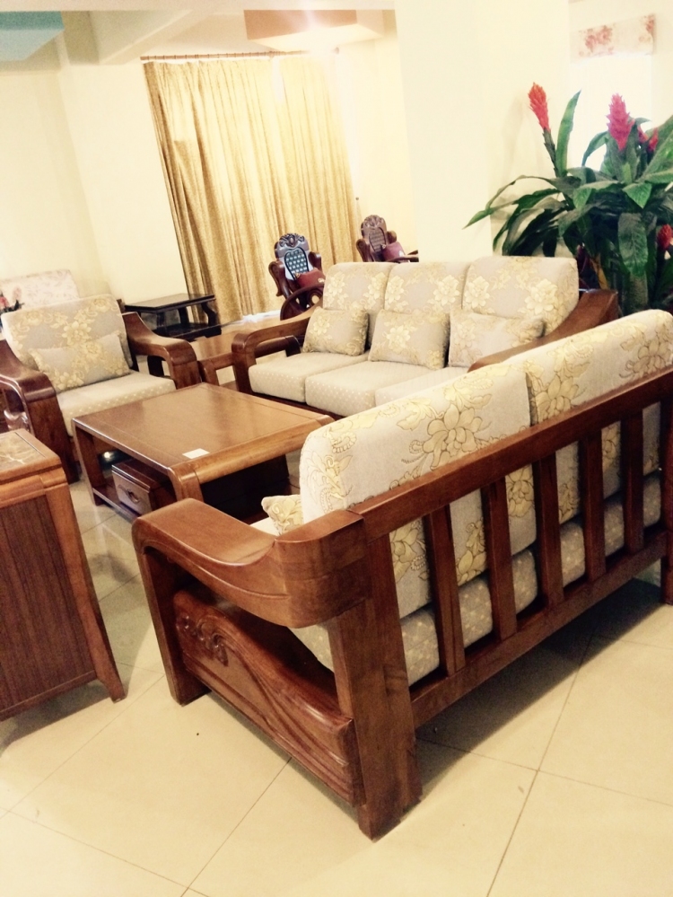 Sofa gỗ và nỉ 6