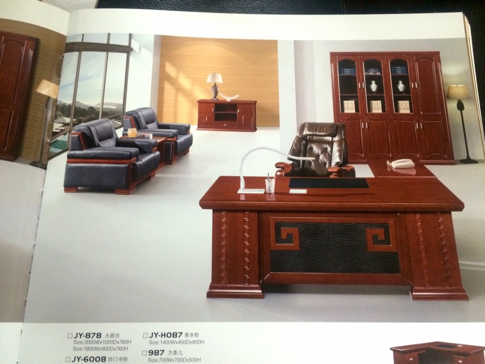 Bàn và tủ văn phòng 1