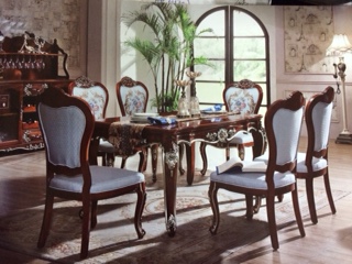 Ban ăn tân cô điên